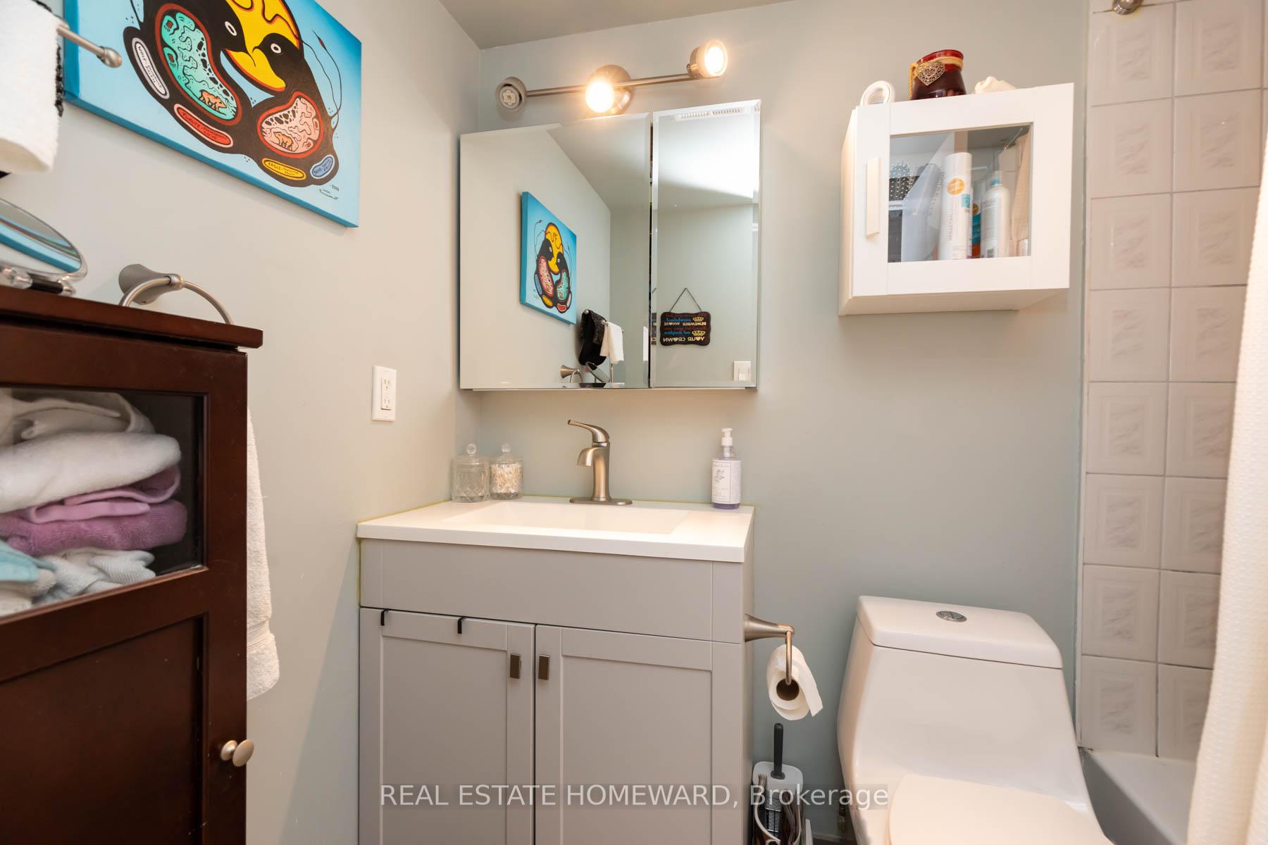 3 Bedrooms Condo at 45 Huntingdale, Toronto For sale