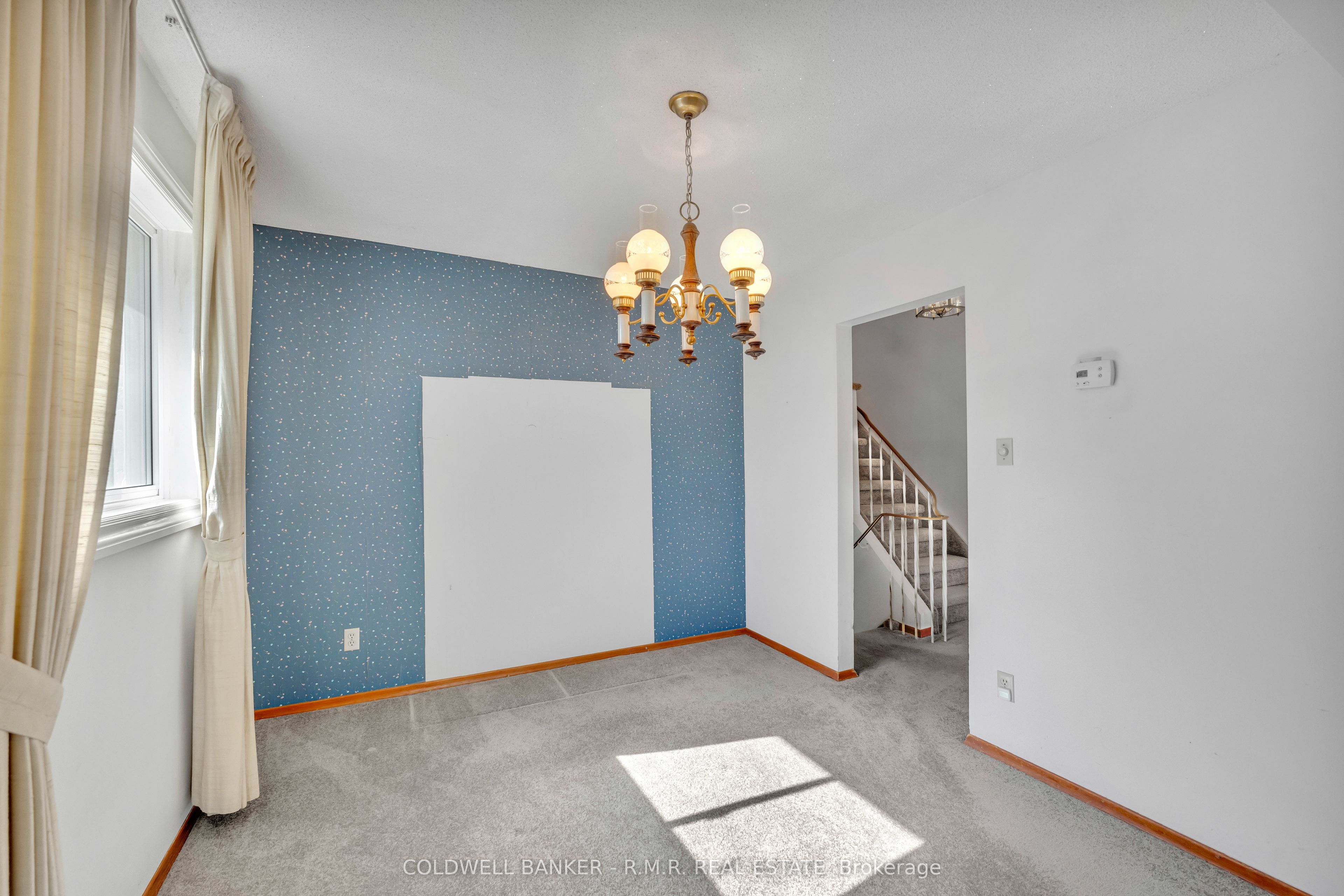 86 Twyn Rivers Drive