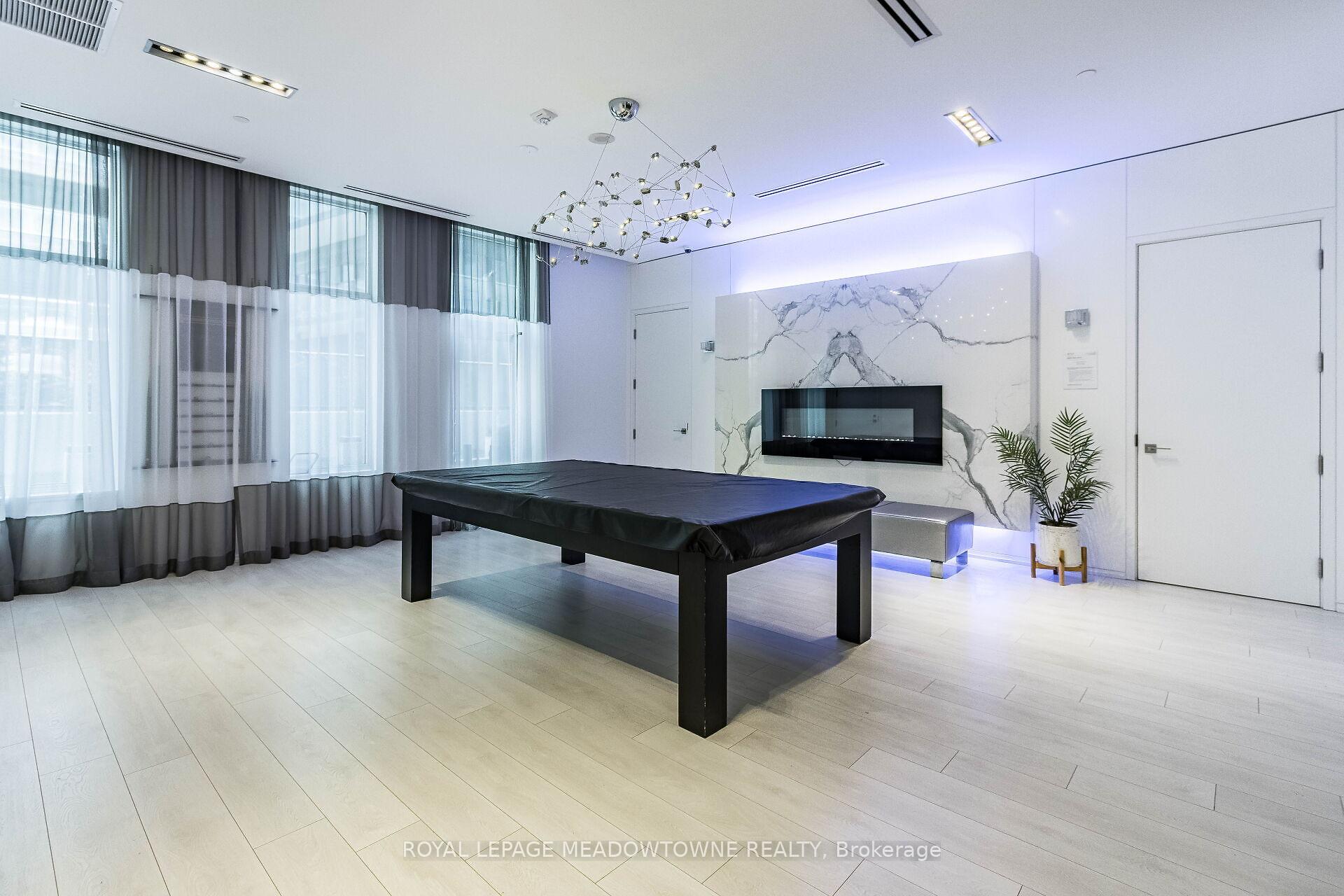 2 Bedrooms Condo at 110 Marine Parade, Toronto For sale
