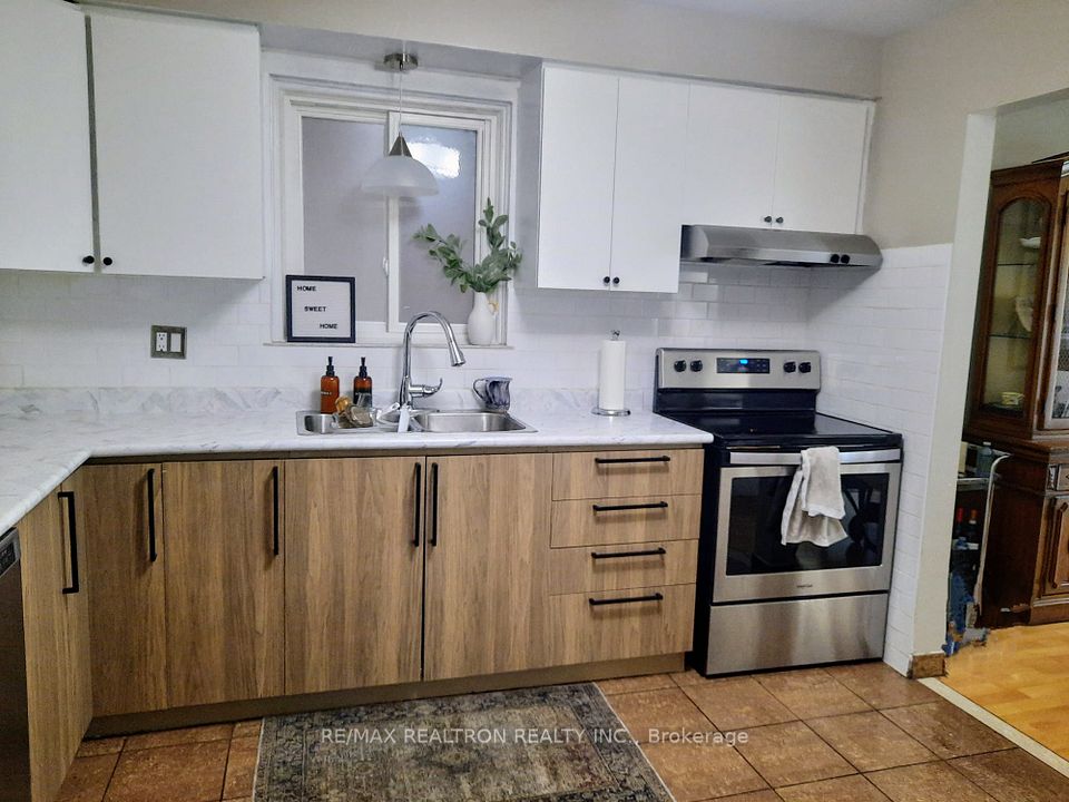 100 Gilmore Crescent ; MLS ID: N12151731