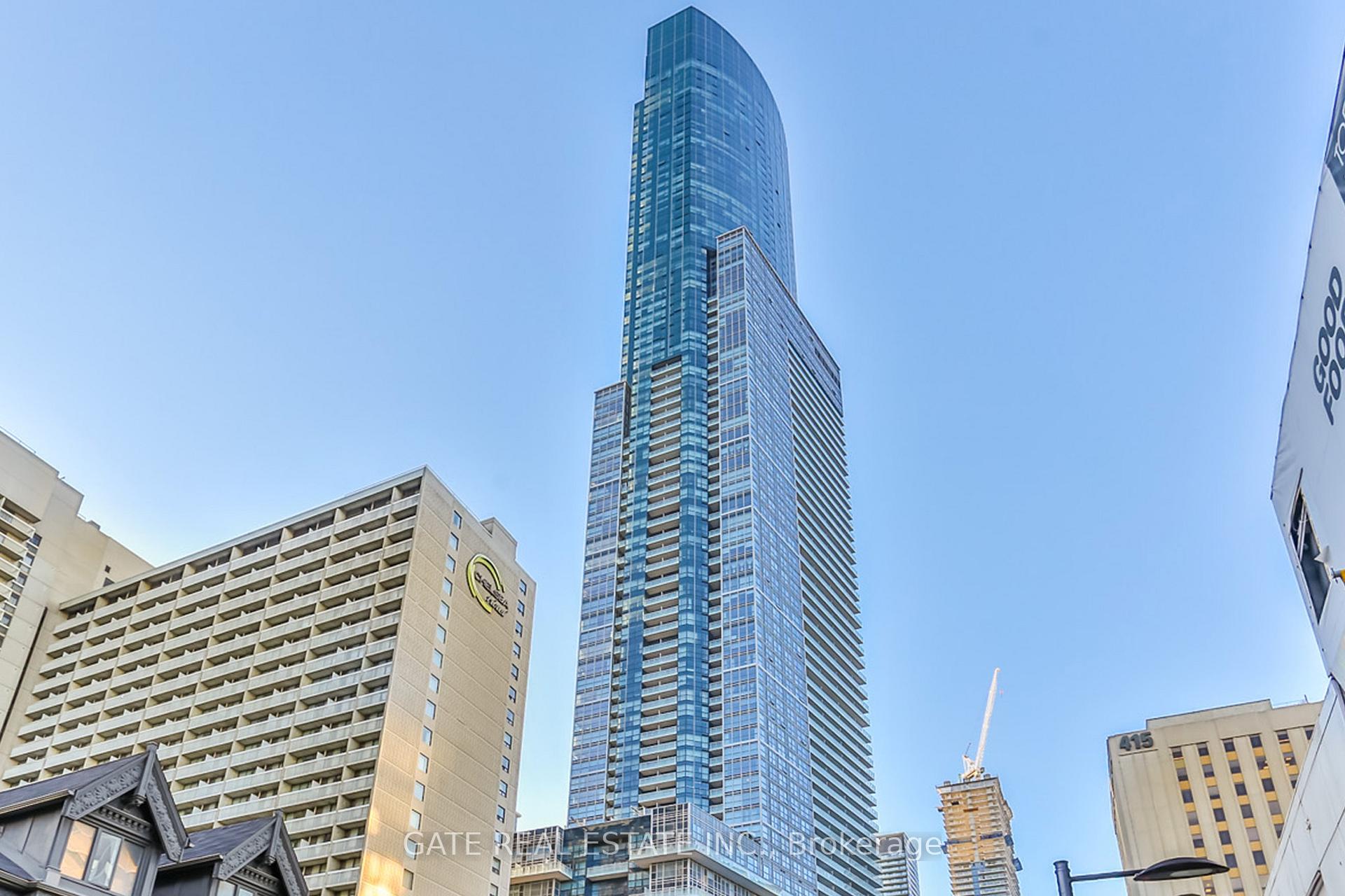 3 Bedrooms Condo at 388 Yonge, Toronto For sale