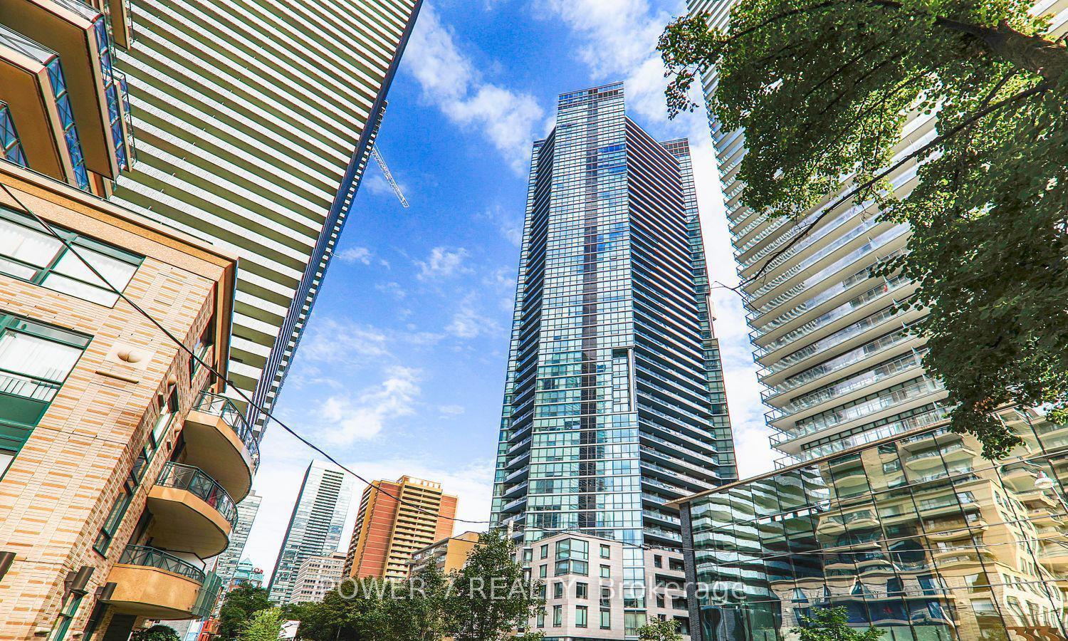 1 Bedroom Condo at 45 Charles, Toronto For sale