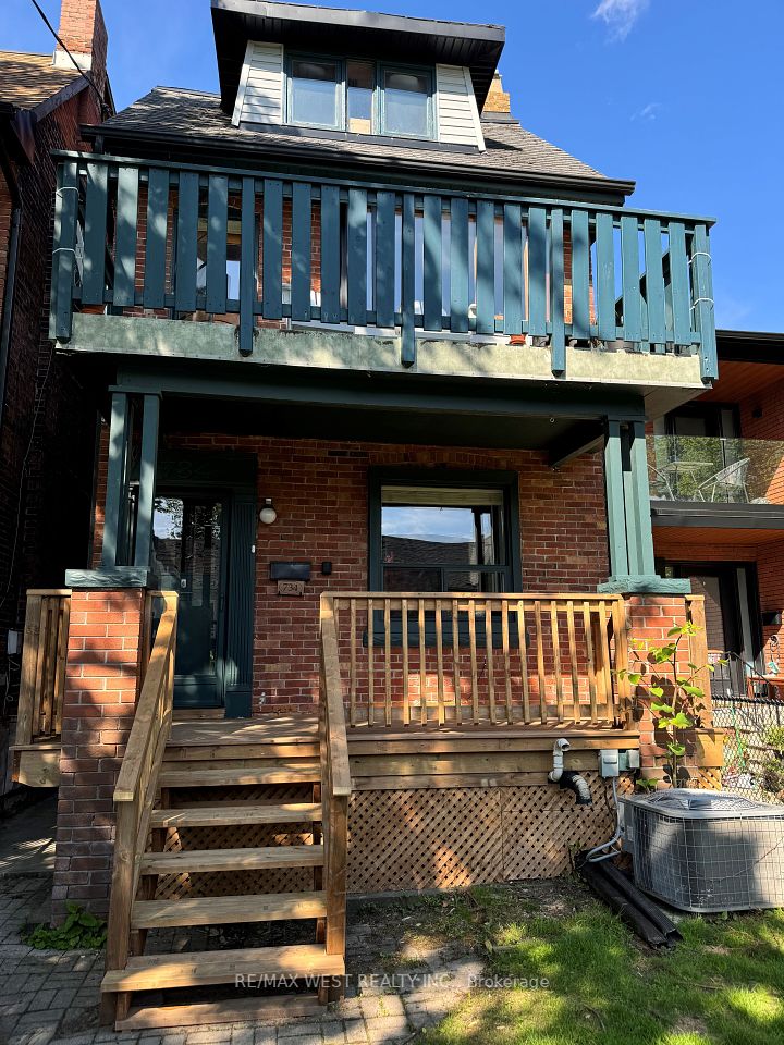734 Indian Road