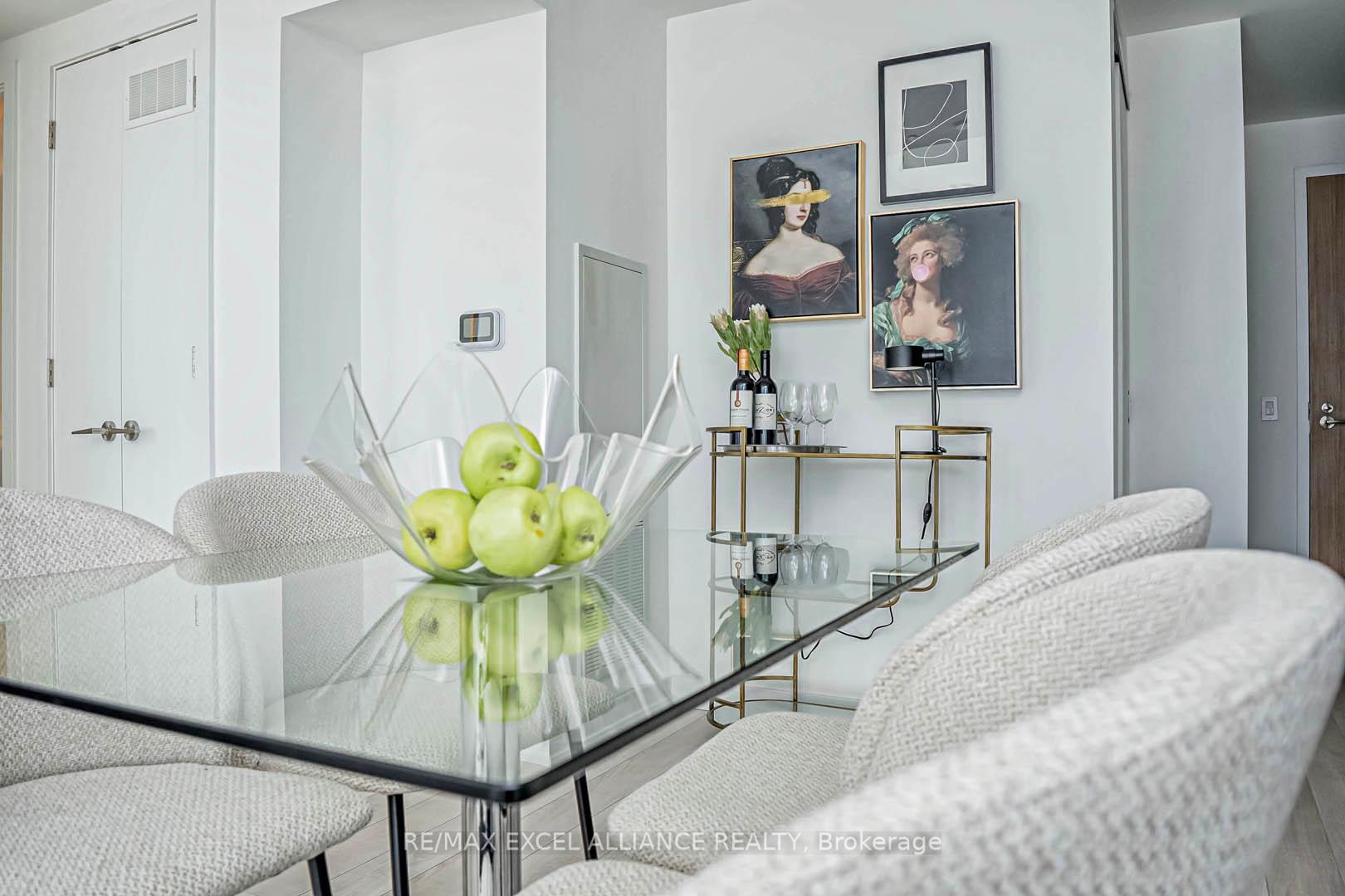 2 Bedrooms Condo at 50 Power,  Toronto For sale