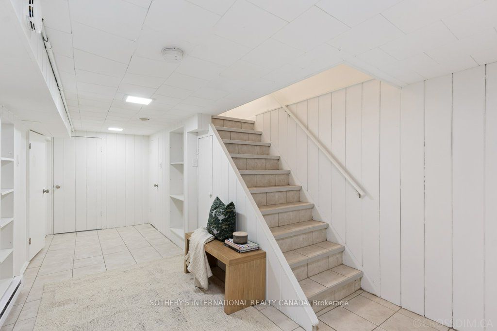 180 Moore Avenue, Toronto, ON M4T 1V8