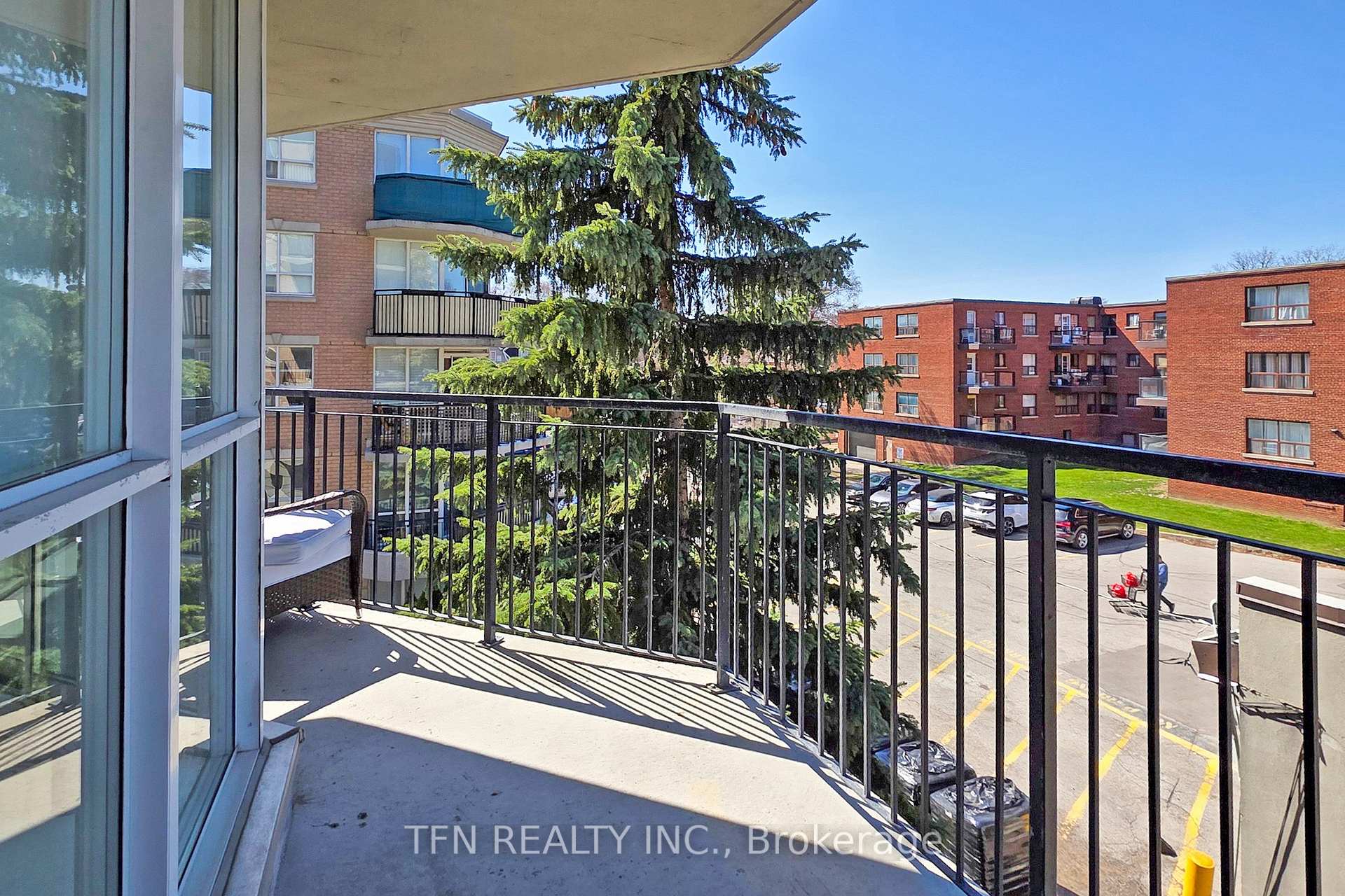 3 Bedrooms Condo at 3130 Yonge,  Toronto For sale