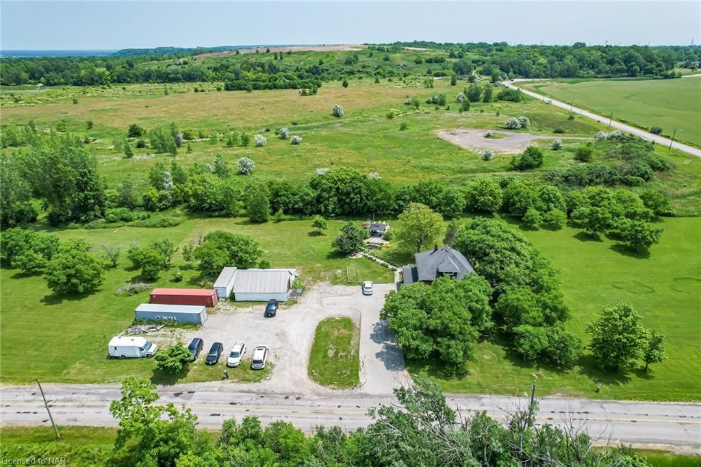 2374 Mewburn Road Niagara Falls Ontario L2E 6S4