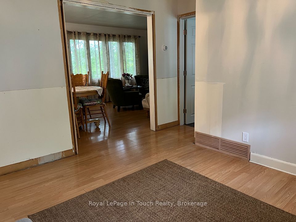 2 Keefe Street, Penetanguishene, ON L9M 1B4