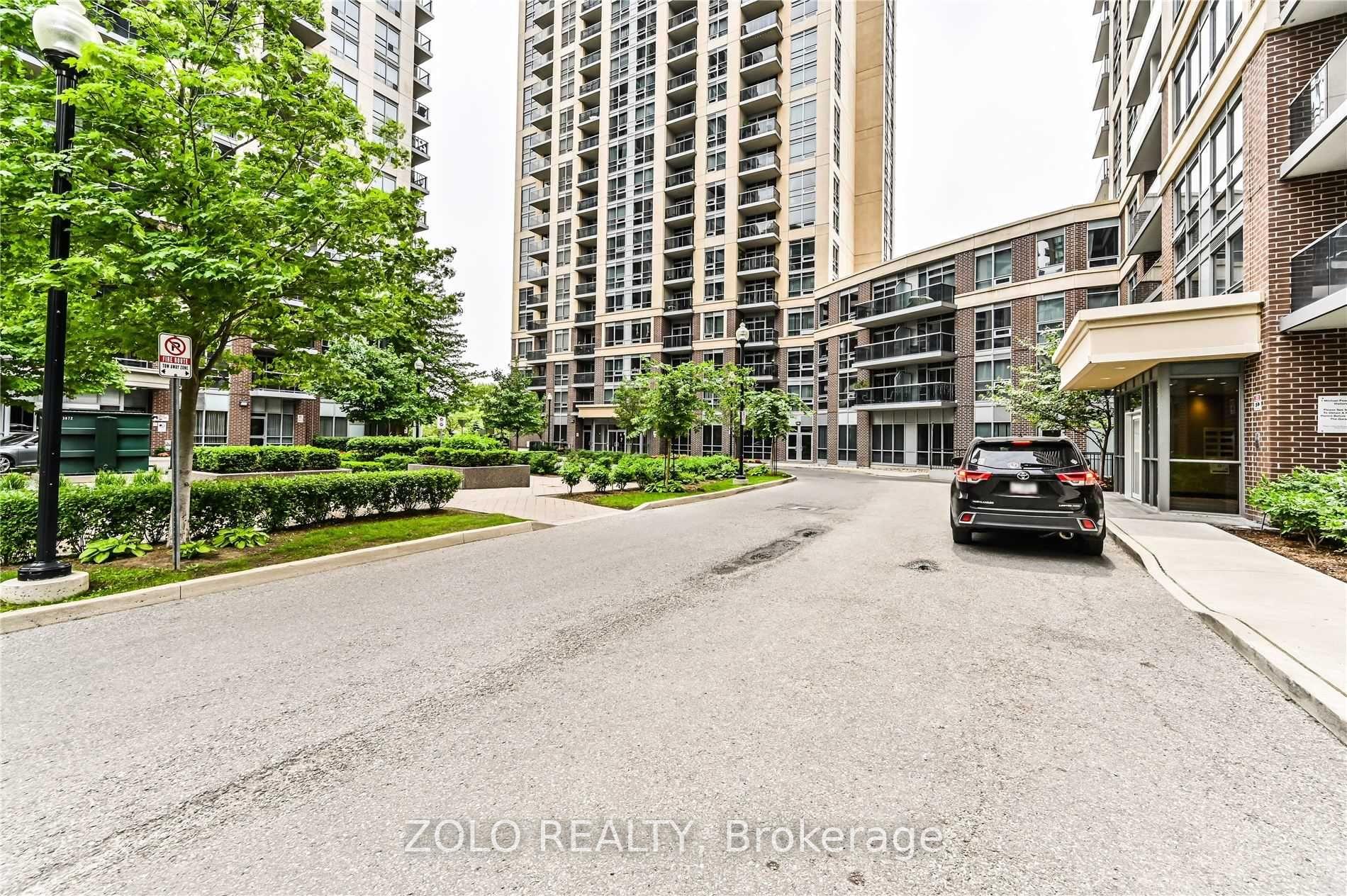1 Bedroom Condo at 1 Michael Power,  Toronto For sale