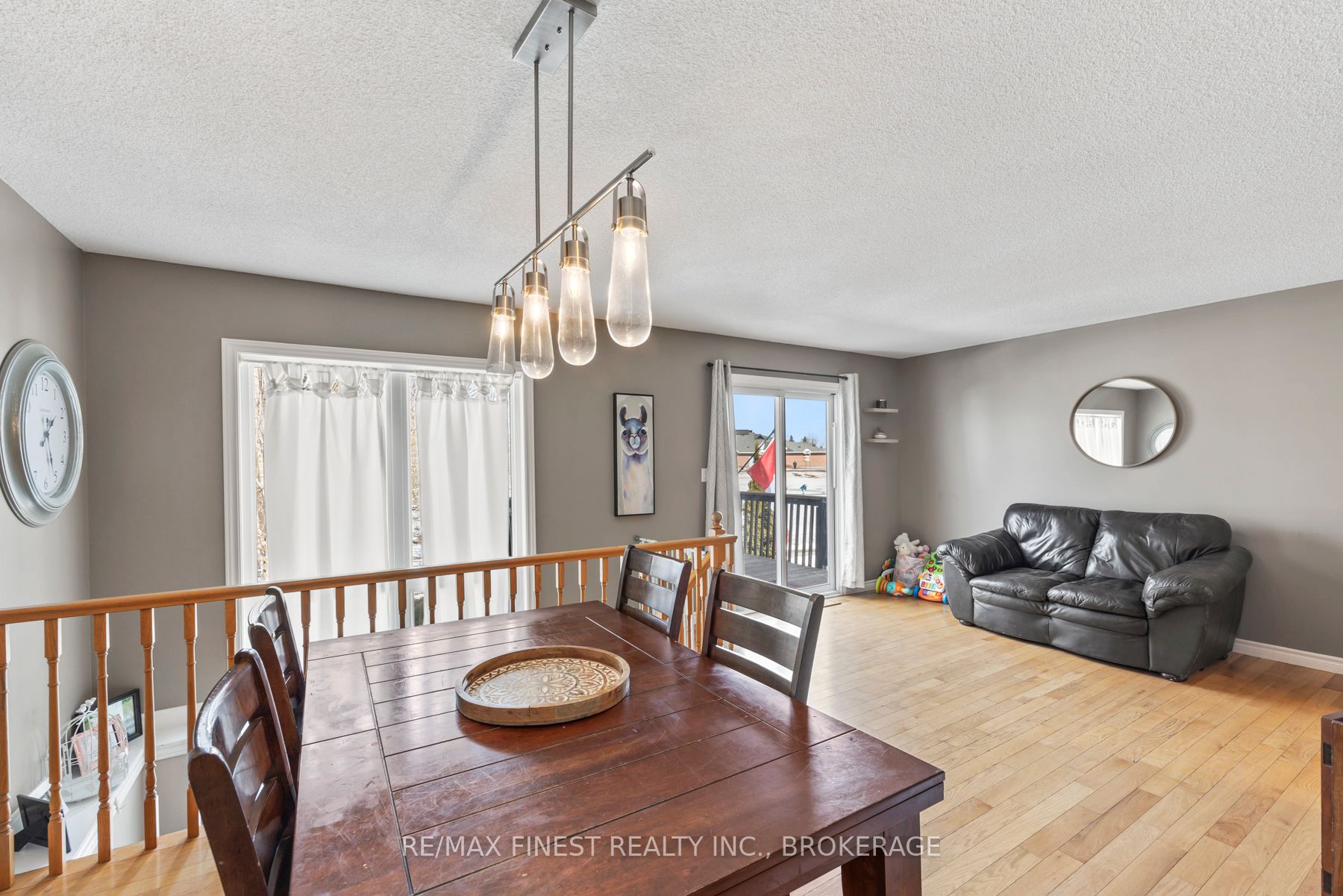 607 Heritage Court, Kingston, ON K7M 9C9