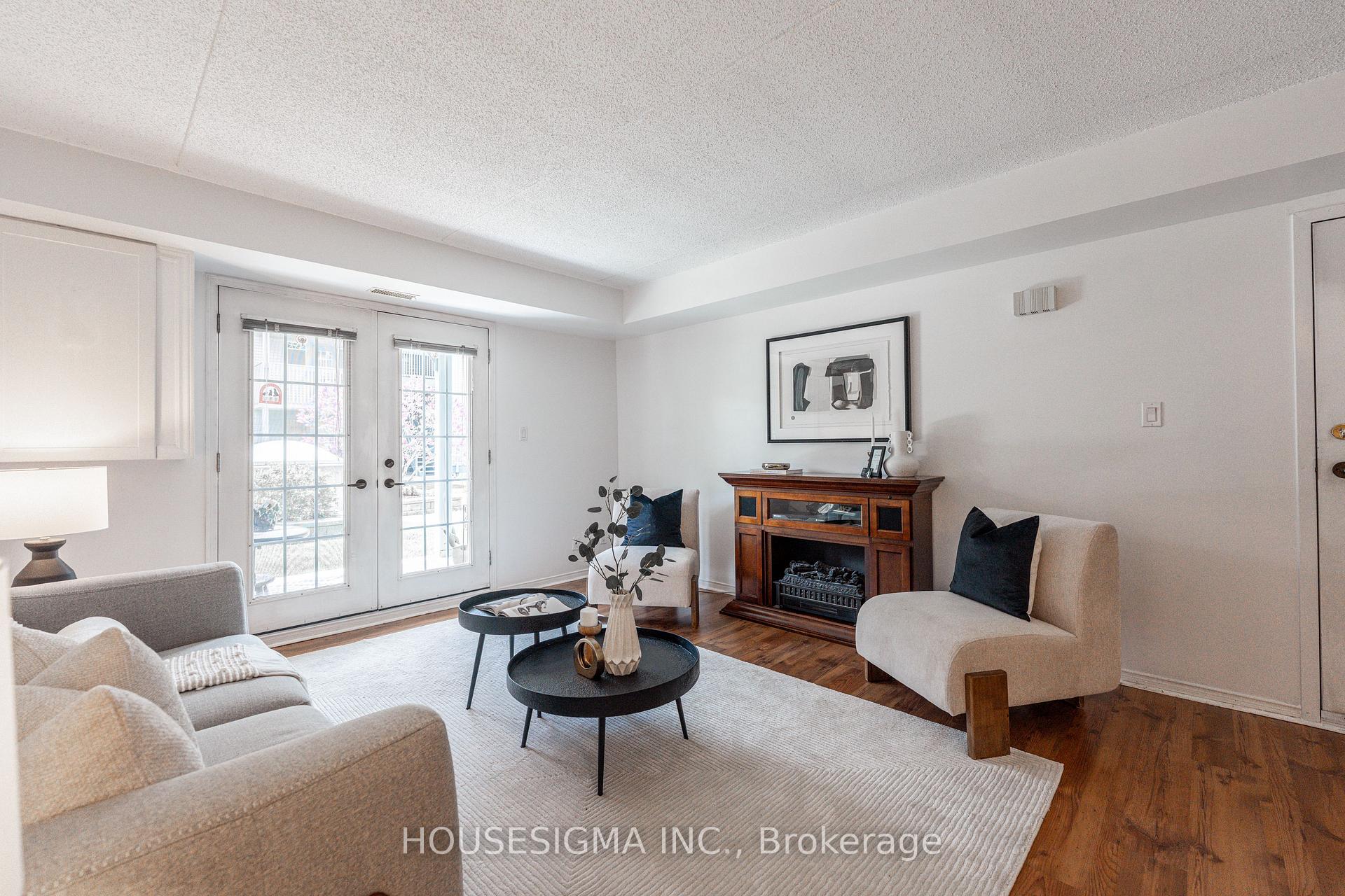 2 Bedrooms Condo at 2010 Cleaver, Burlington For sale