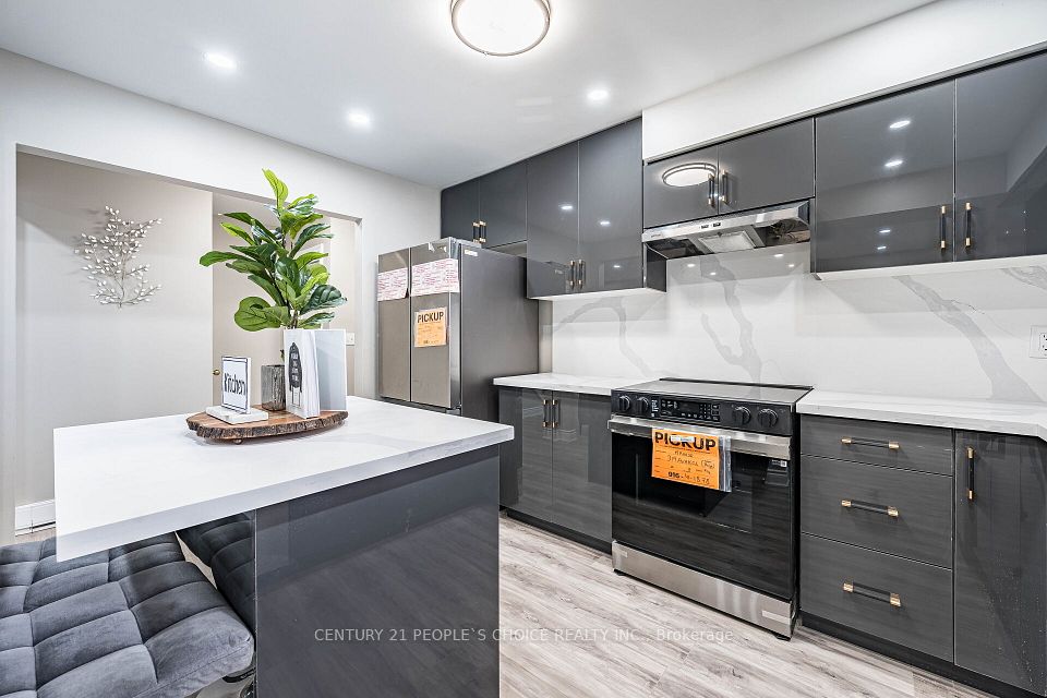 #25 - 506 Normandy Street, Oshawa, ON L1H 7N8