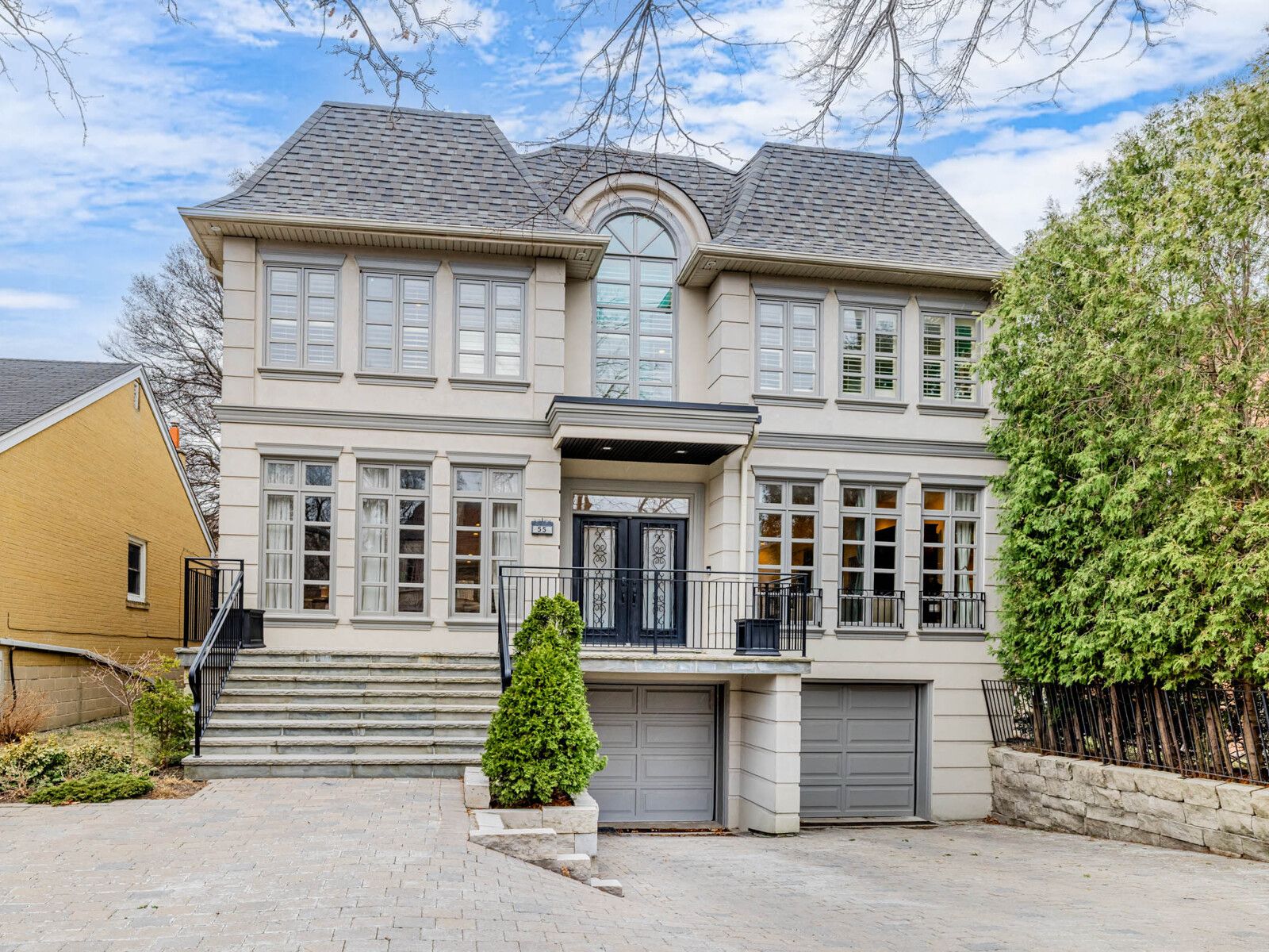 55 Viewmount Avenue
