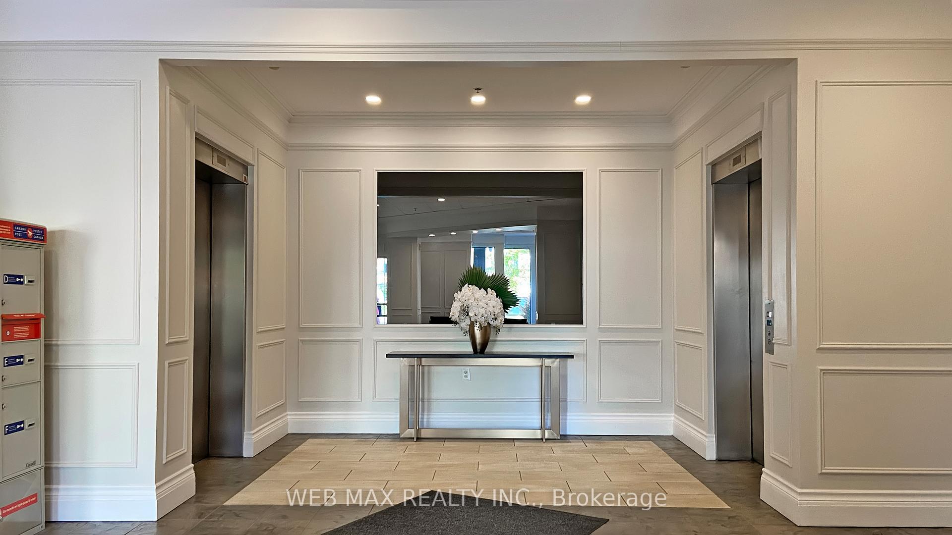 2 Bedrooms Condo at 906 Sheppard, Toronto For sale