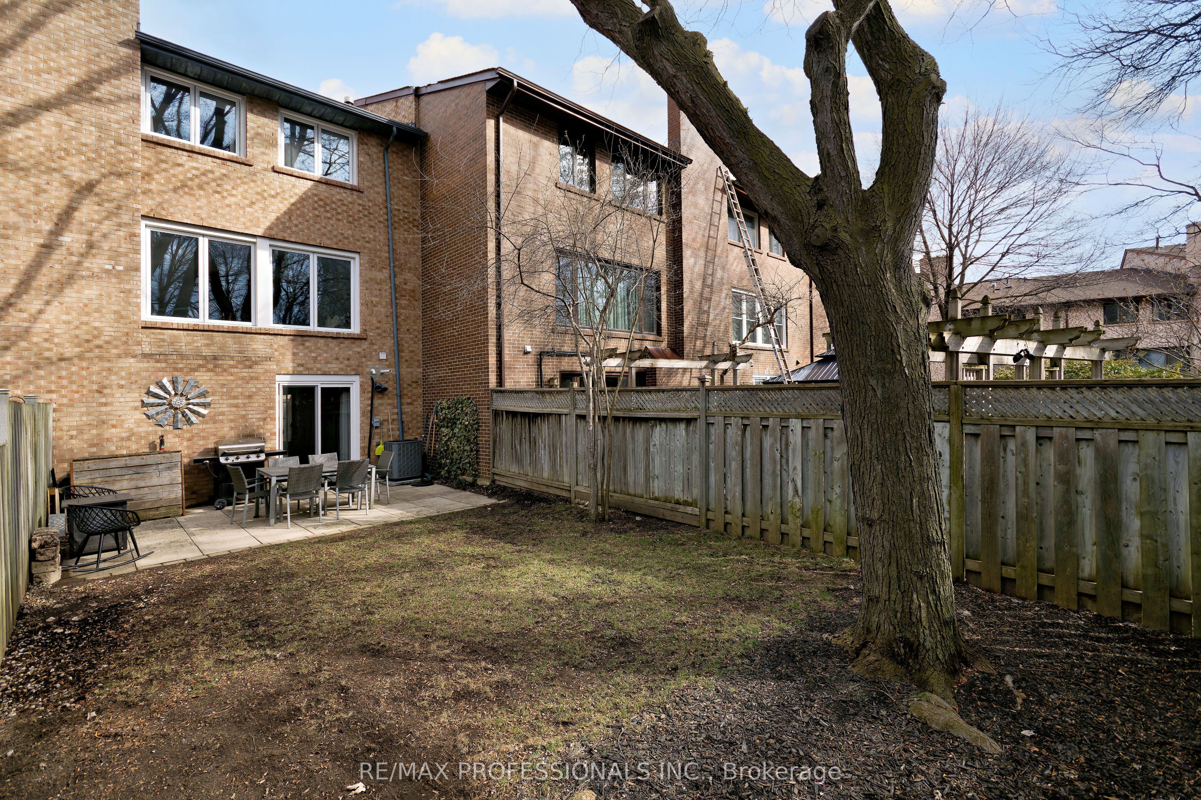 24 Stoneham Road