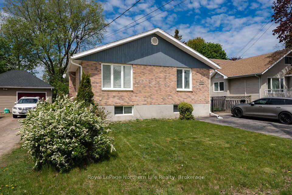 216 Norwood