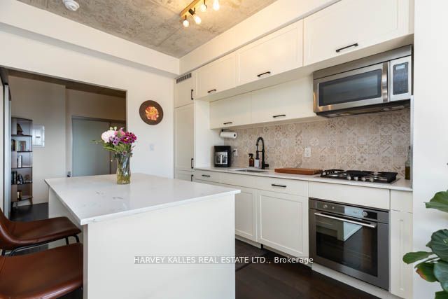 205 Manning Avenue 306