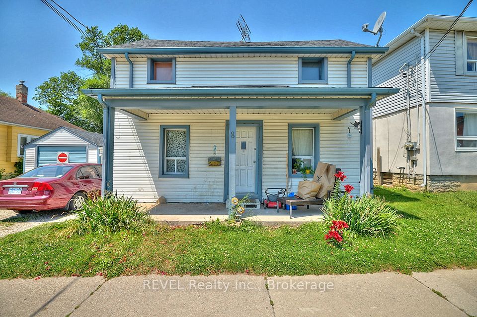 8 PELHAM Road, St. Catharines, ON L2S 1P9