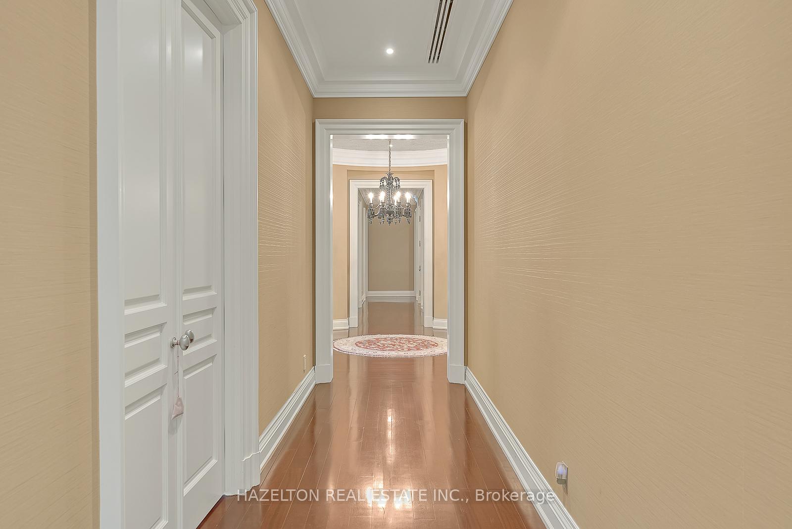 4 Bedrooms Condo at 118 Yorkville, Toronto For sale