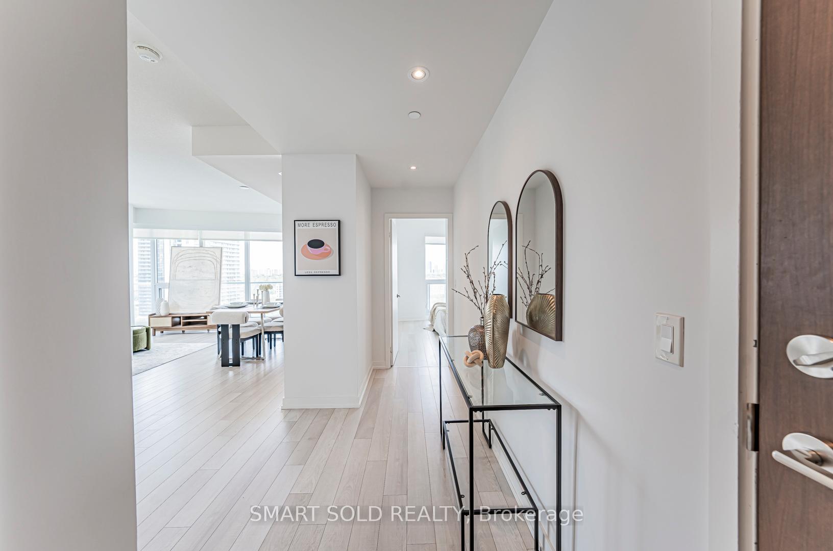 2 Bedrooms Condo at 117 Mcmahon, Toronto For sale