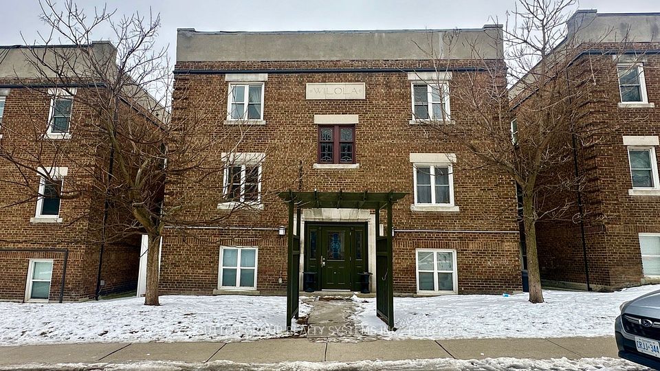 98 Leuty Avenue