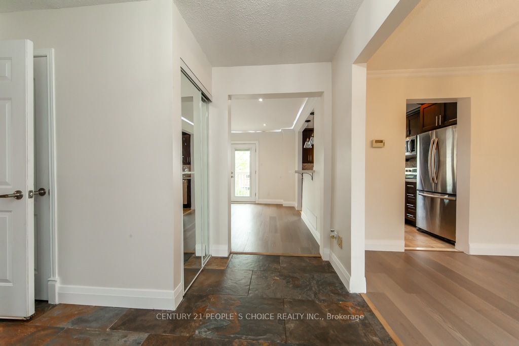 35 Fernbank Place