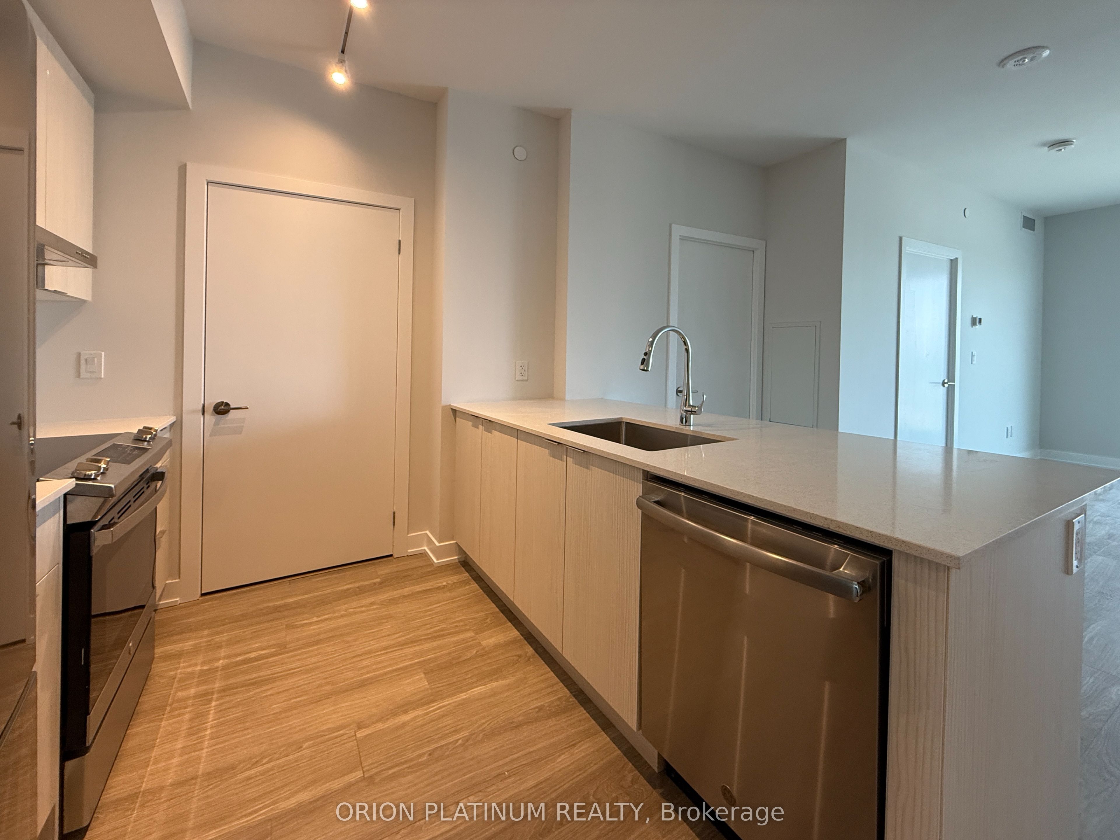 430 Square One Drive, #2001