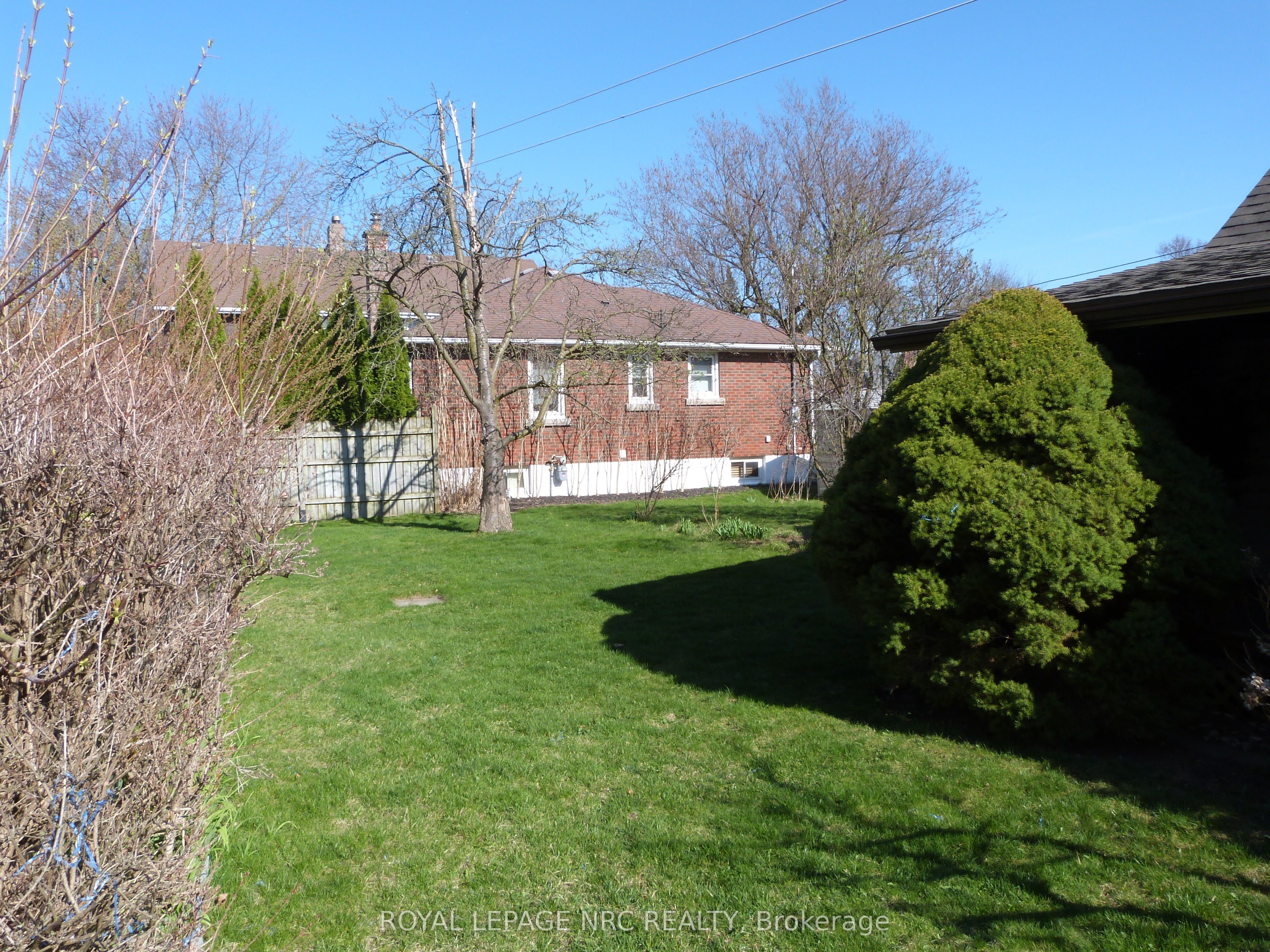 5952 Dorchester Road, Niagara Falls 216 - Dorchester