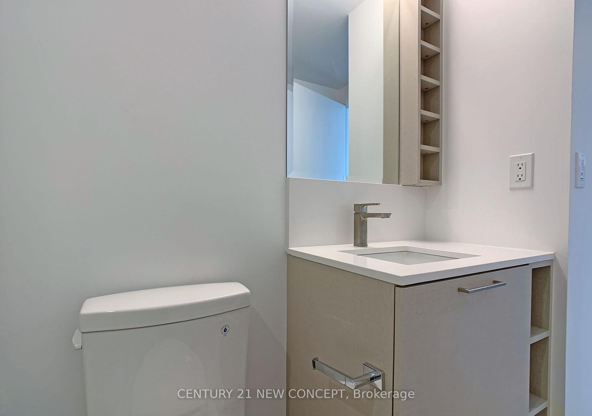 2 Bedrooms Condo at 19 Western Battery, Toronto For sale