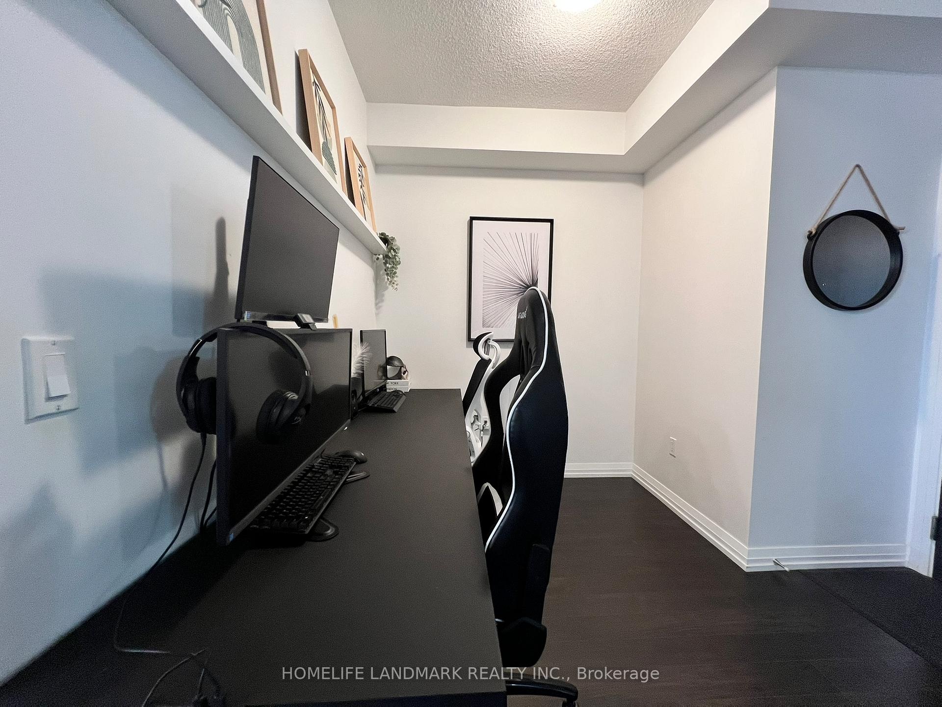 2 Bedrooms Condo at 55 Ann O’reilly,  Toronto For sale