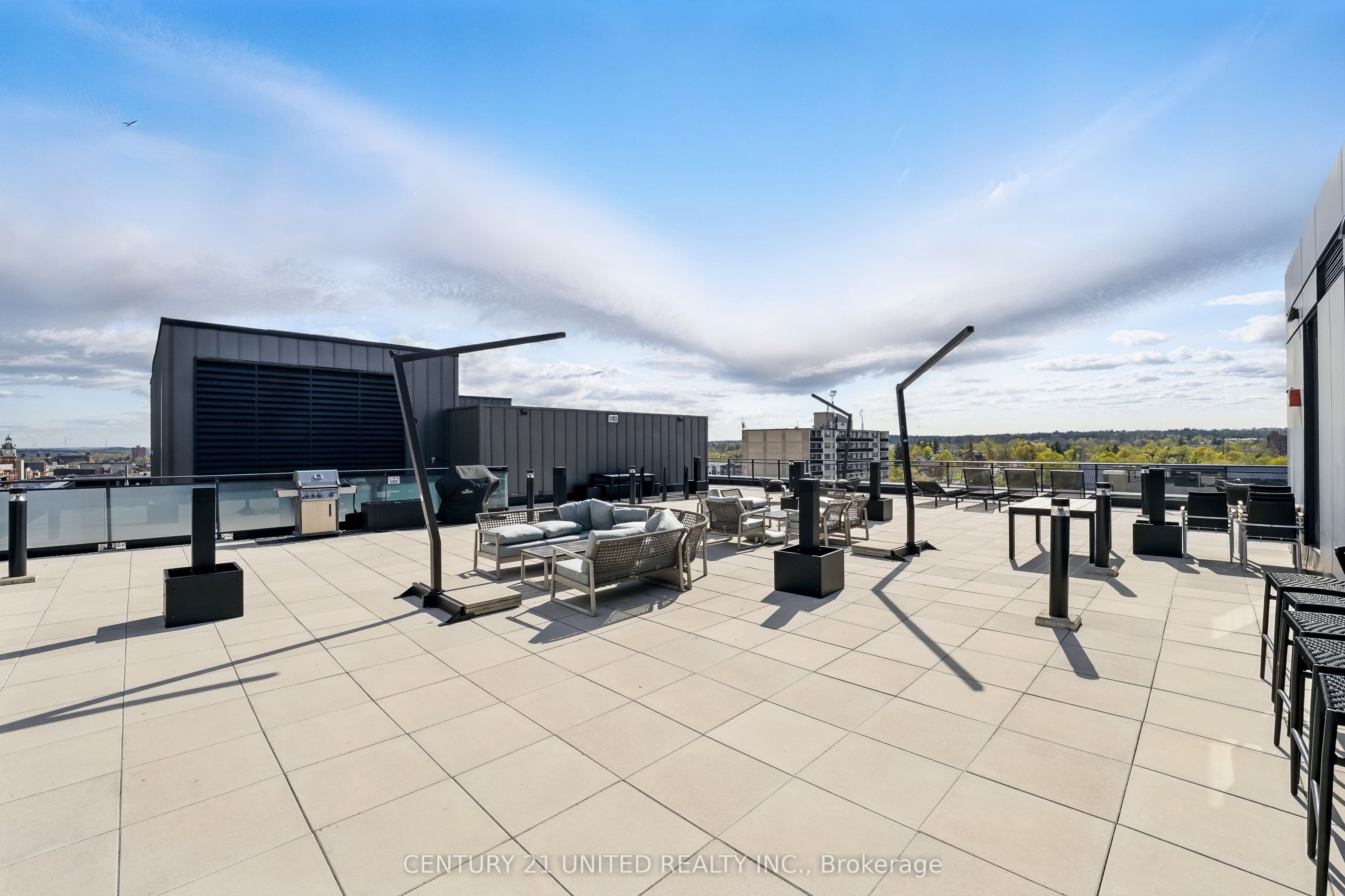 475 George Street N, #201