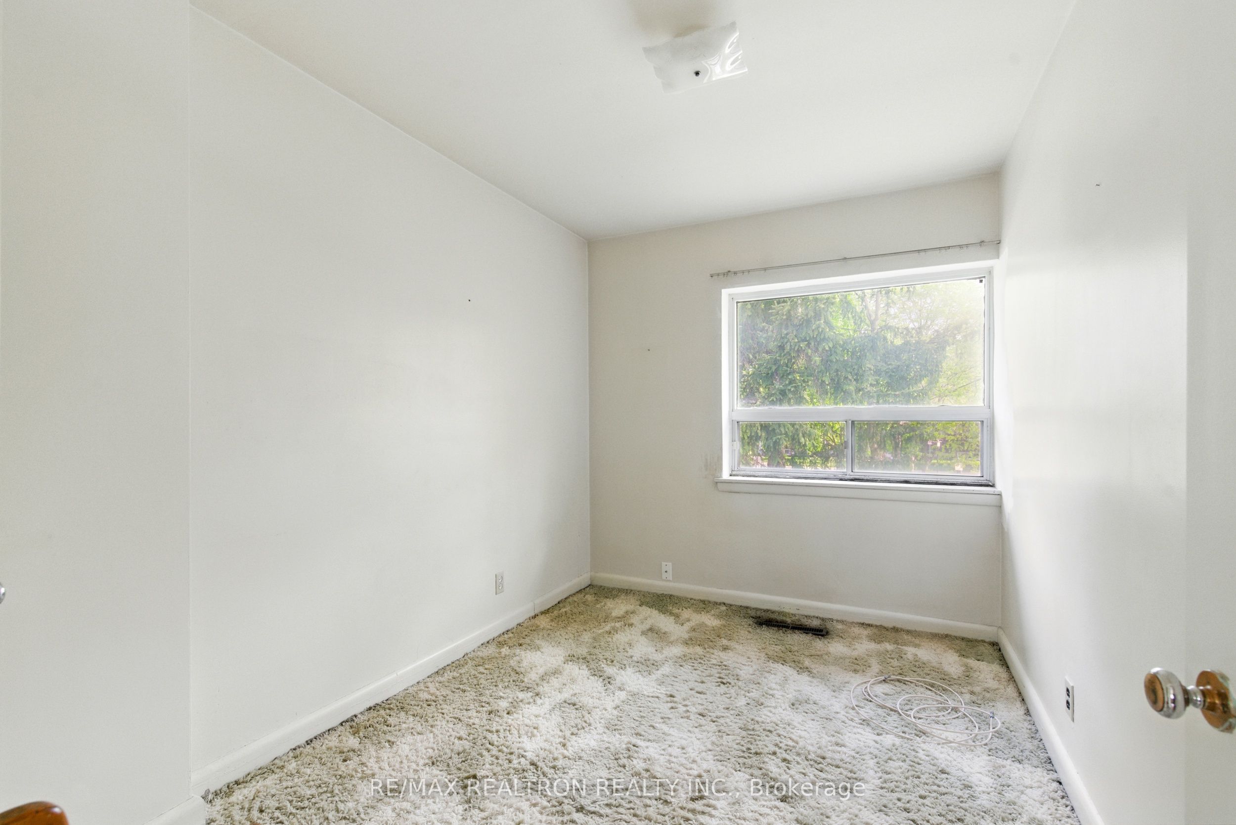 104 Barber Greene Road N, #4