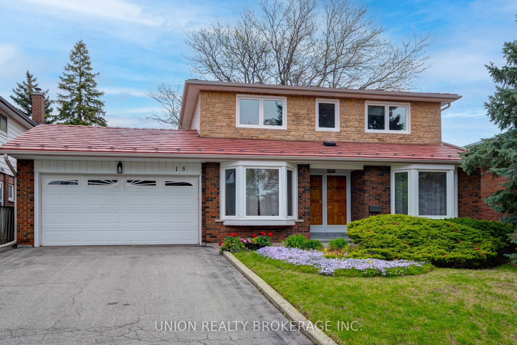 15 Charterhouse Road, Toronto, ON M1S 2T4