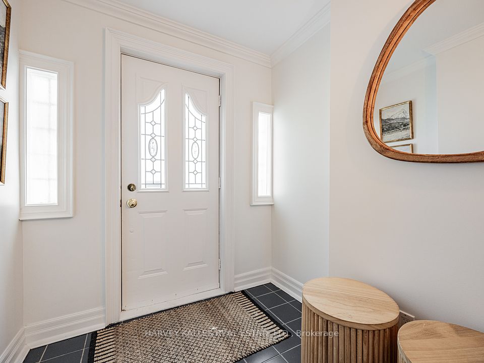 191 Glen Cedar Road, Toronto, ON M6C 3G9