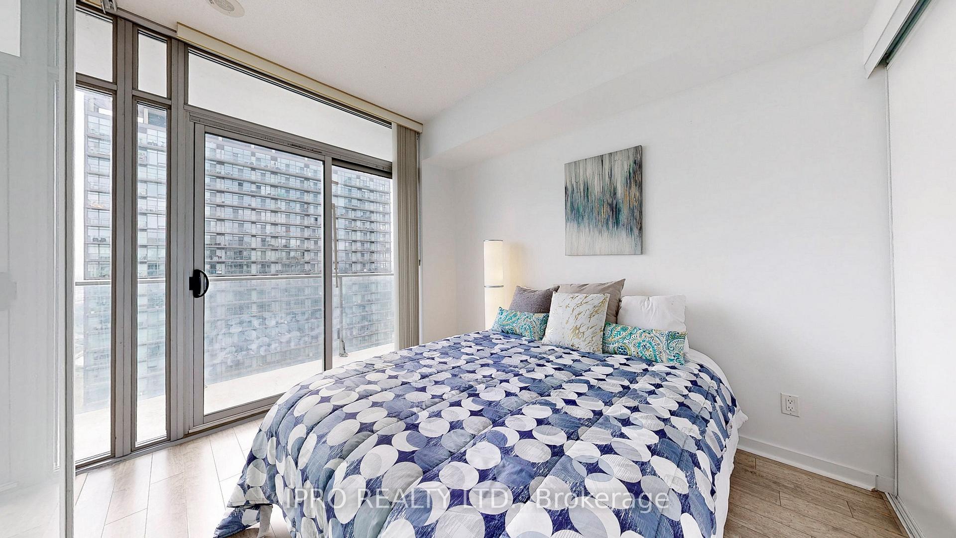 3 Bedrooms Condo at 103 The Queensway, Toronto For sale
