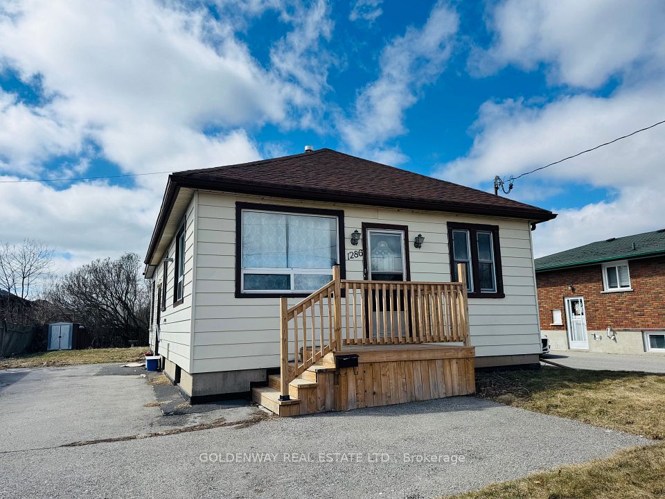 1286 Cedar