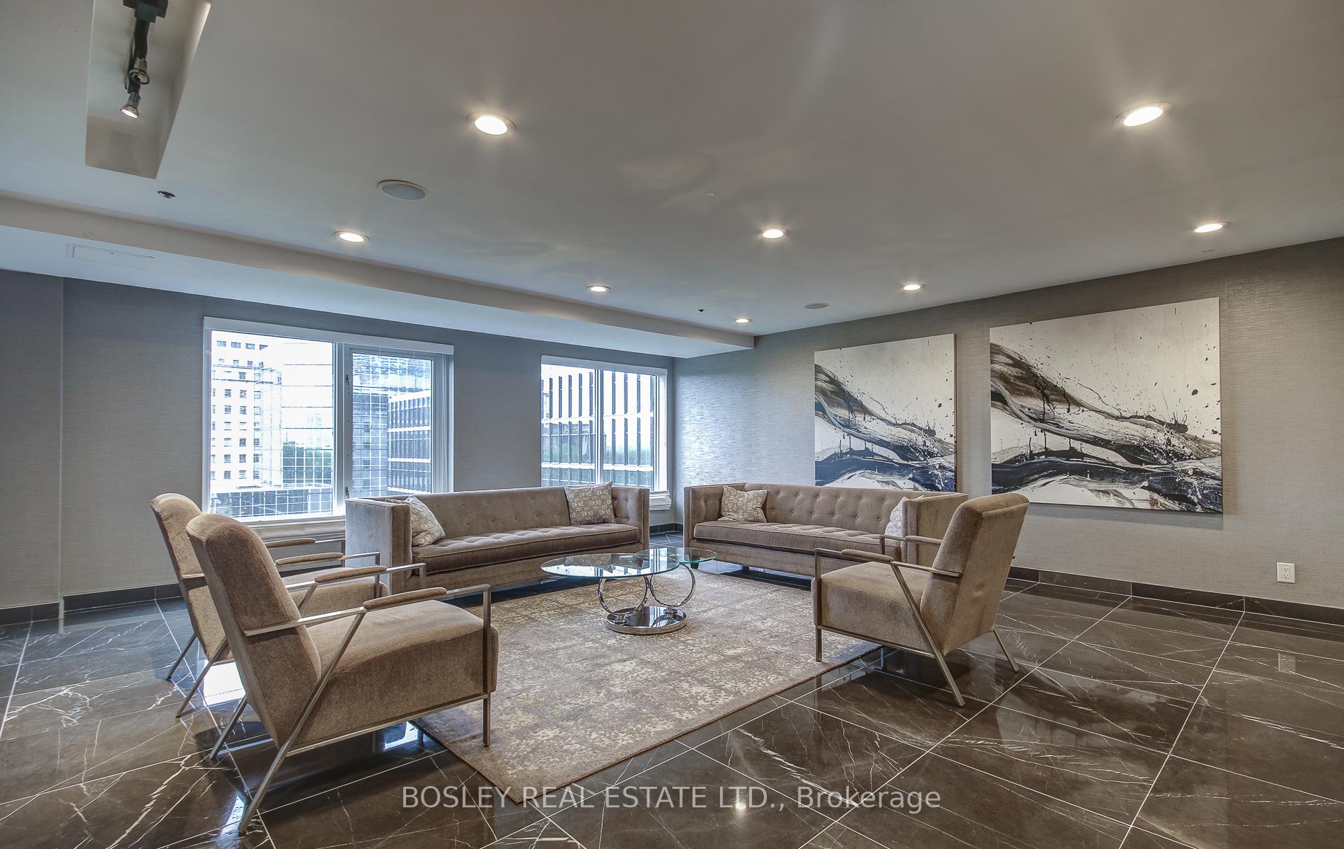 2 Bedrooms Condo at 8 Park, Toronto For sale