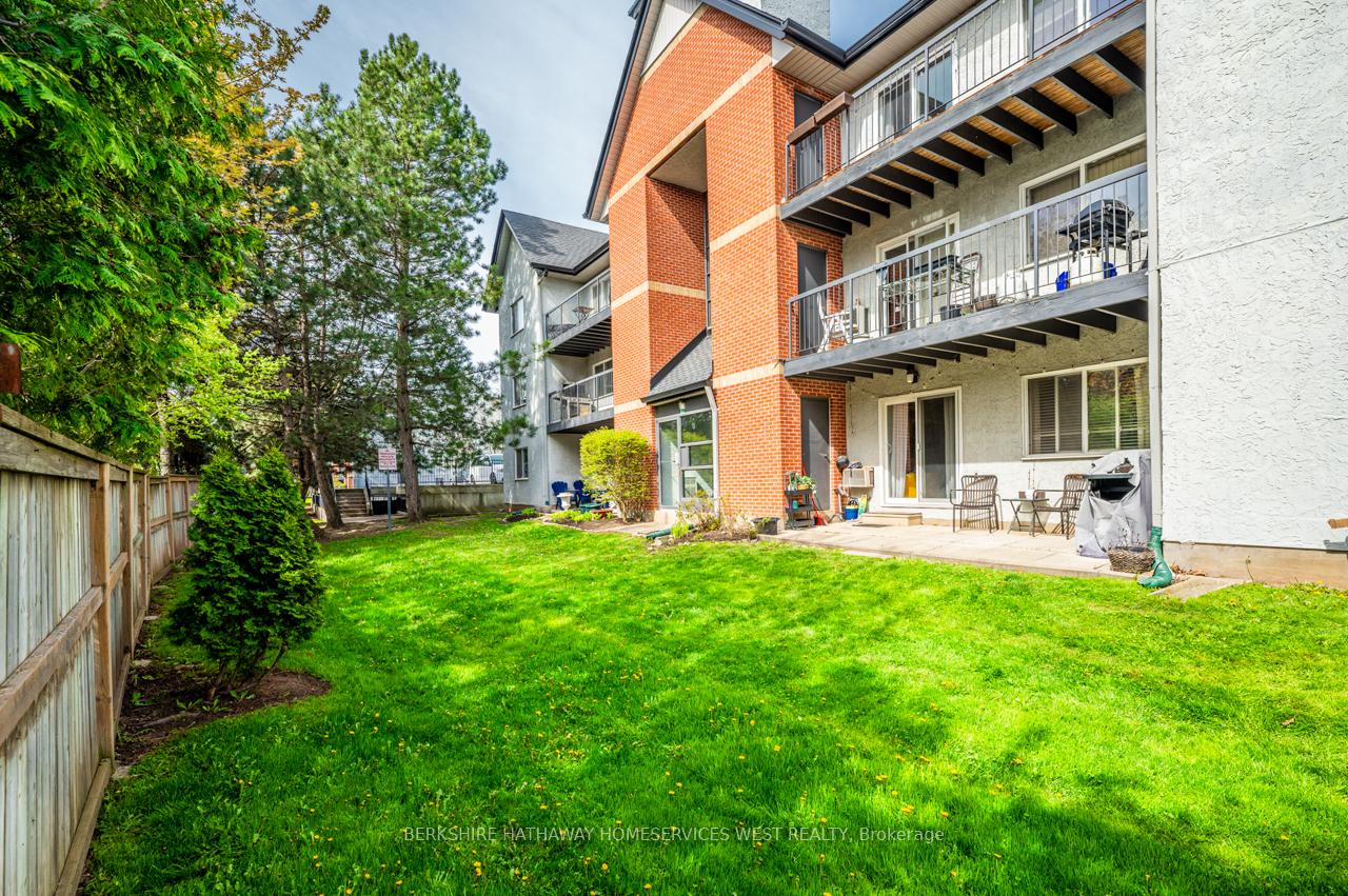 3 Bedrooms Condo at 1450 Glen Abbey,  Oakville For sale