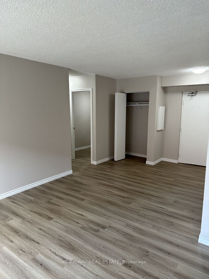 #102 - 185 Lisgar Avenue, Tillsonburg, ON N4G 3L5