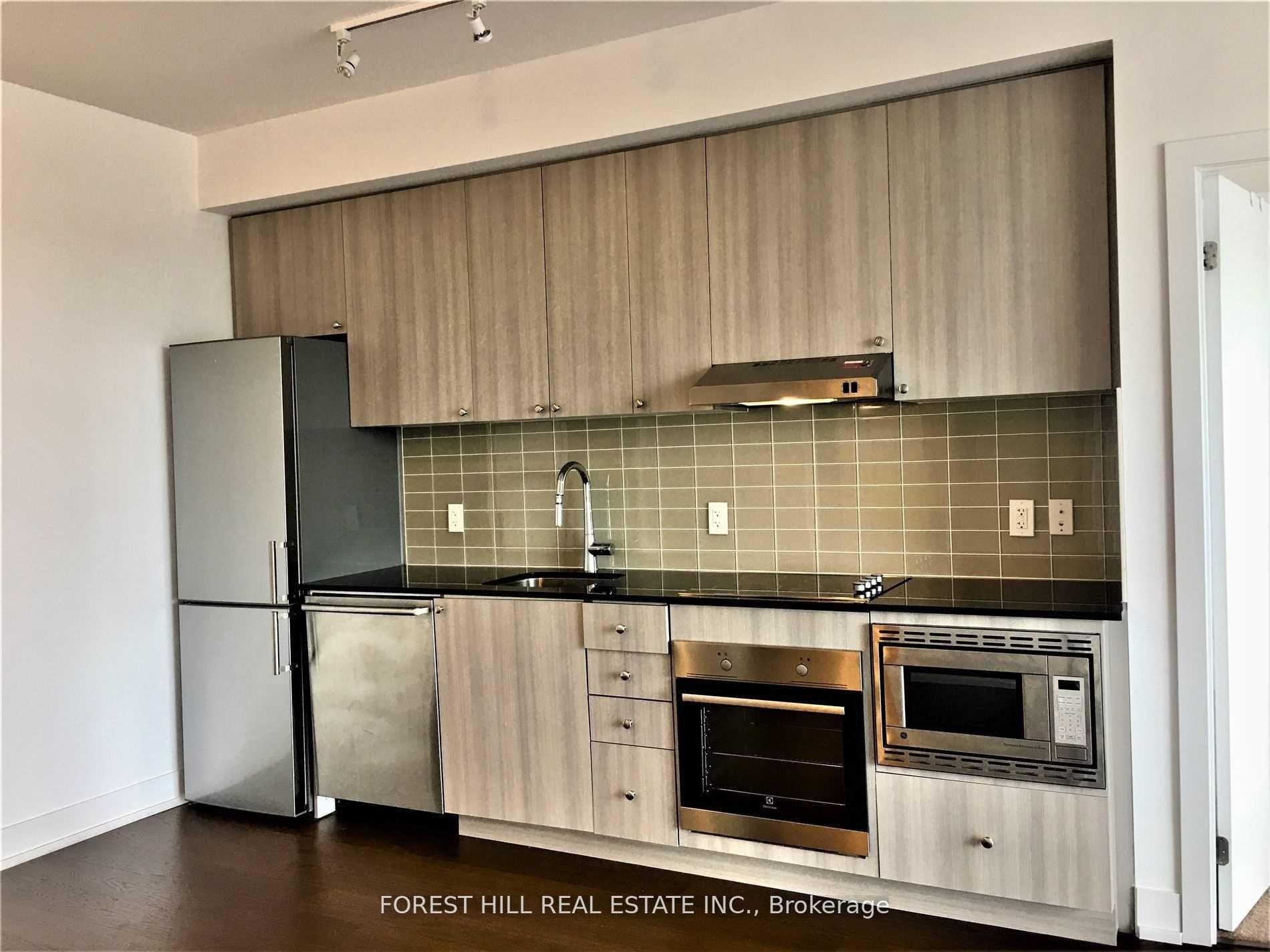2 Bedrooms Condo at 7 Kenaston, Toronto For sale