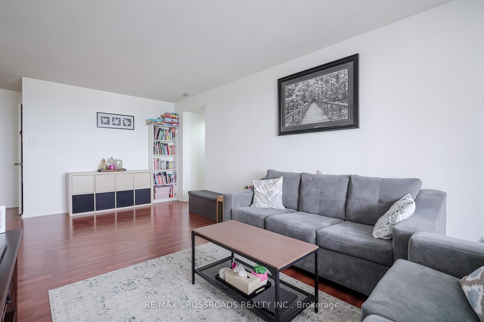 3 Bedrooms Condo at 15 Sewells, Toronto For sale