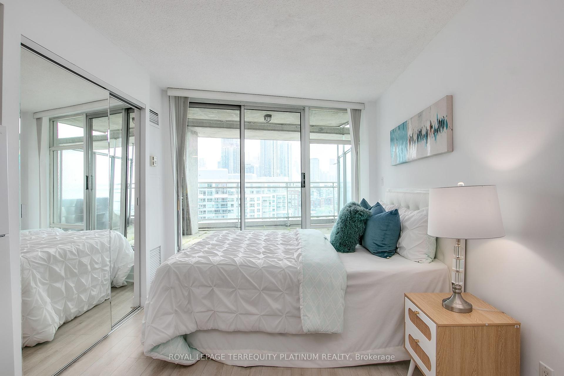 Condo at 650 Queens, Toronto For sale