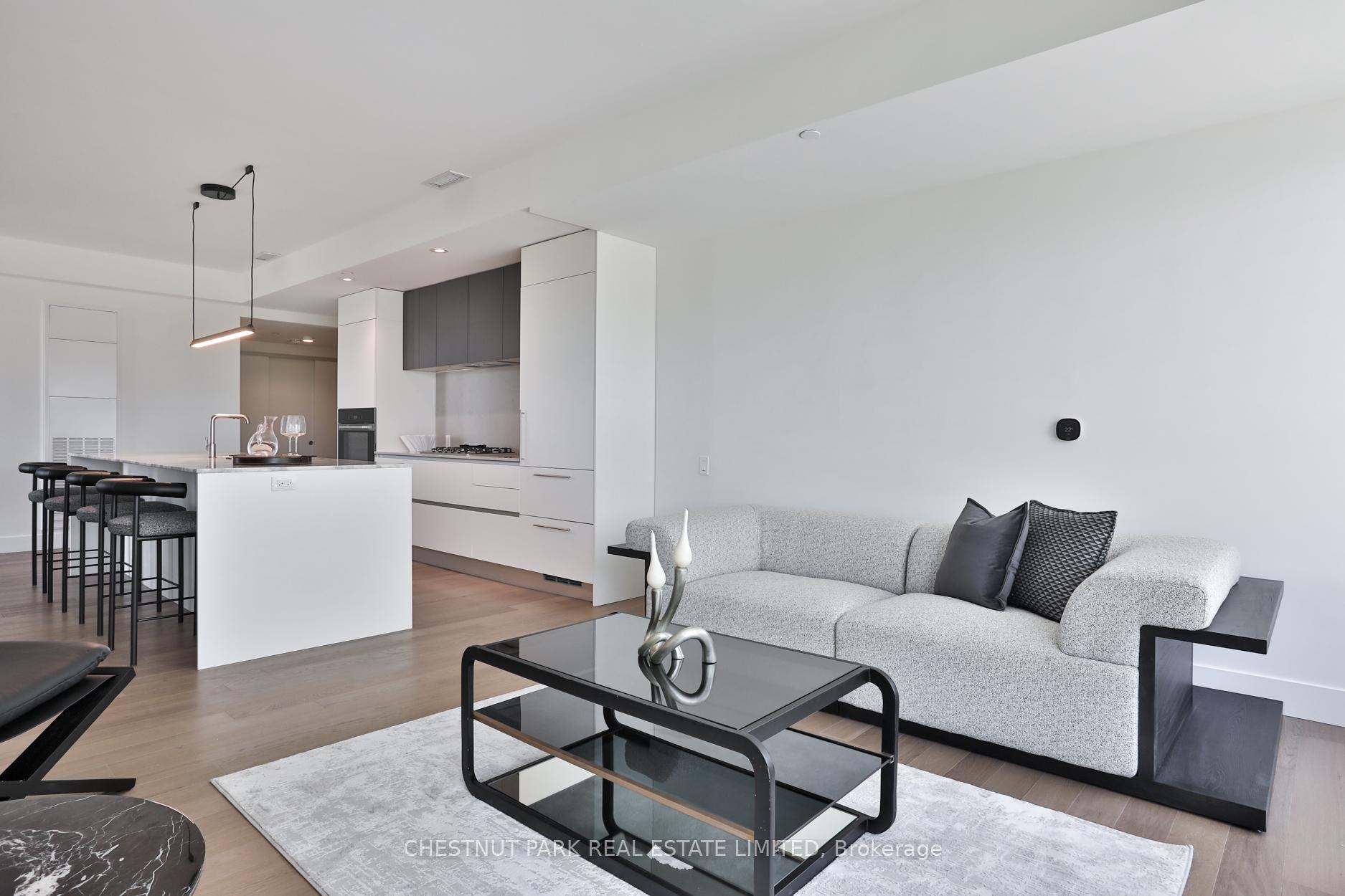 3 Bedrooms Condo at 1414 Bayview, Toronto For sale