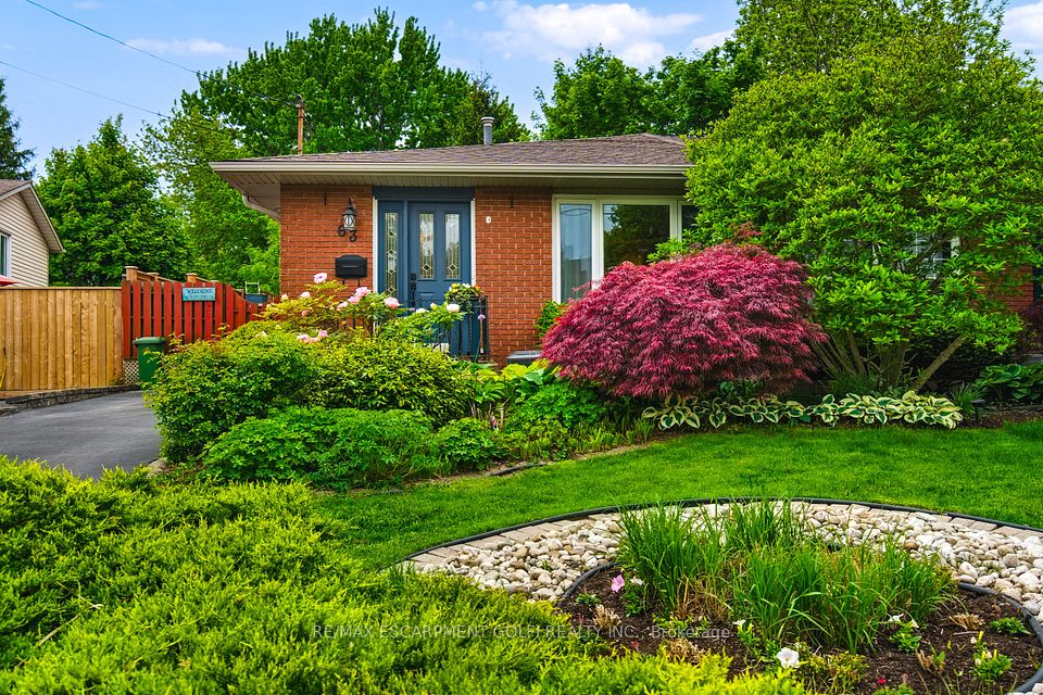 63 Elora Drive