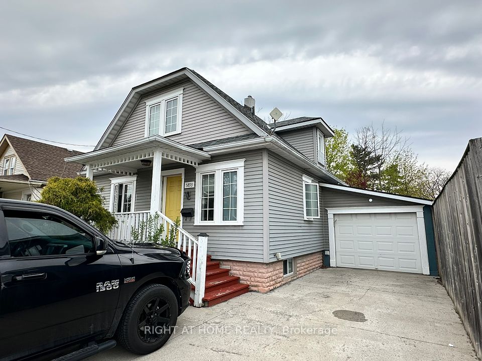 5893 Prospect Street, Niagara Falls, ON L2G 1G9
