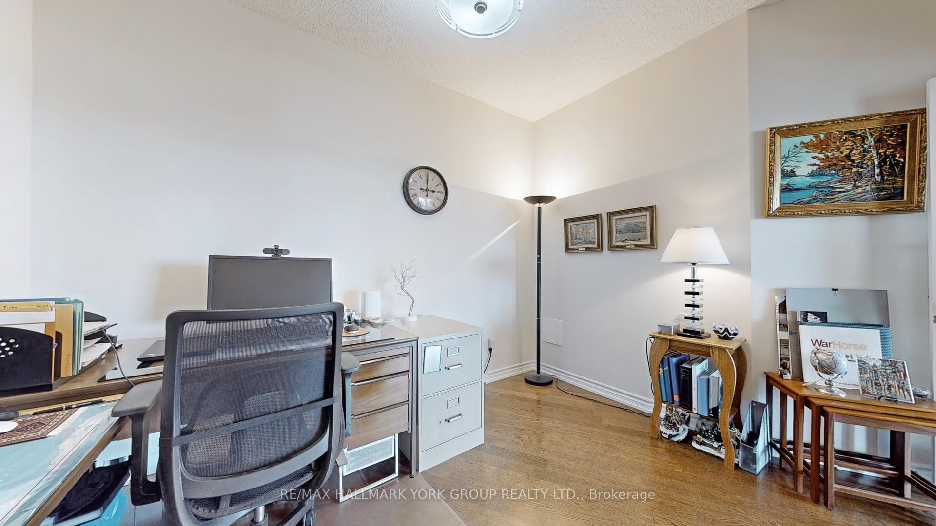 3 Bedrooms Condo at 1135 Royal York,  Toronto For sale