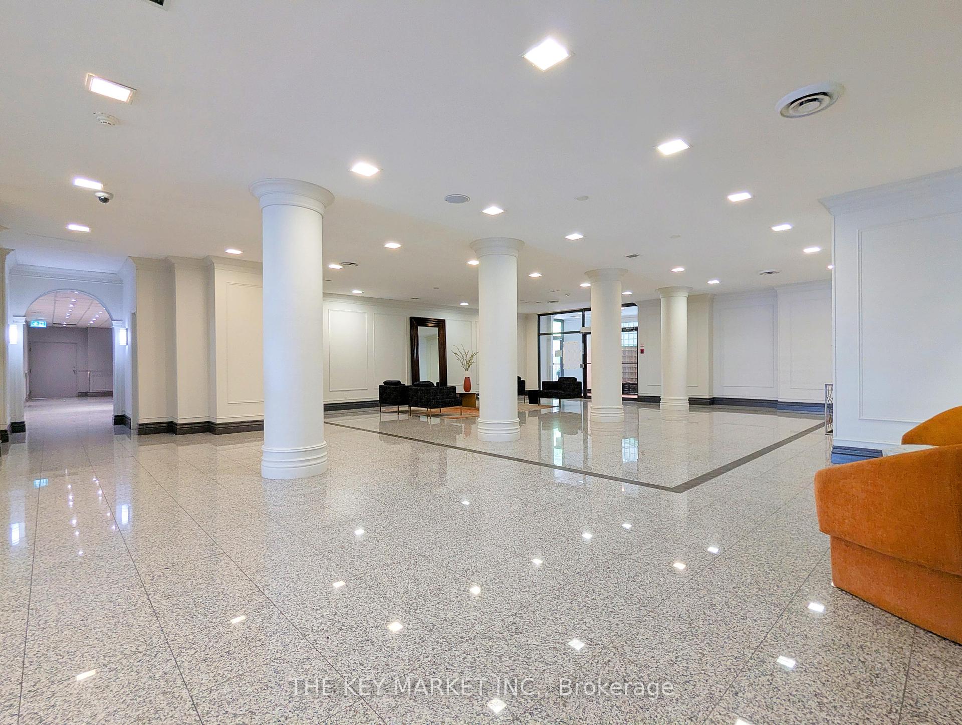 4 Bedrooms Condo at 7 Bishop, Toronto For sale