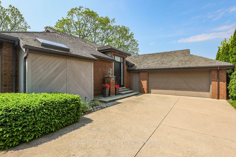 83 Port Master Drive, St. Catharines, ON L2N 7H5