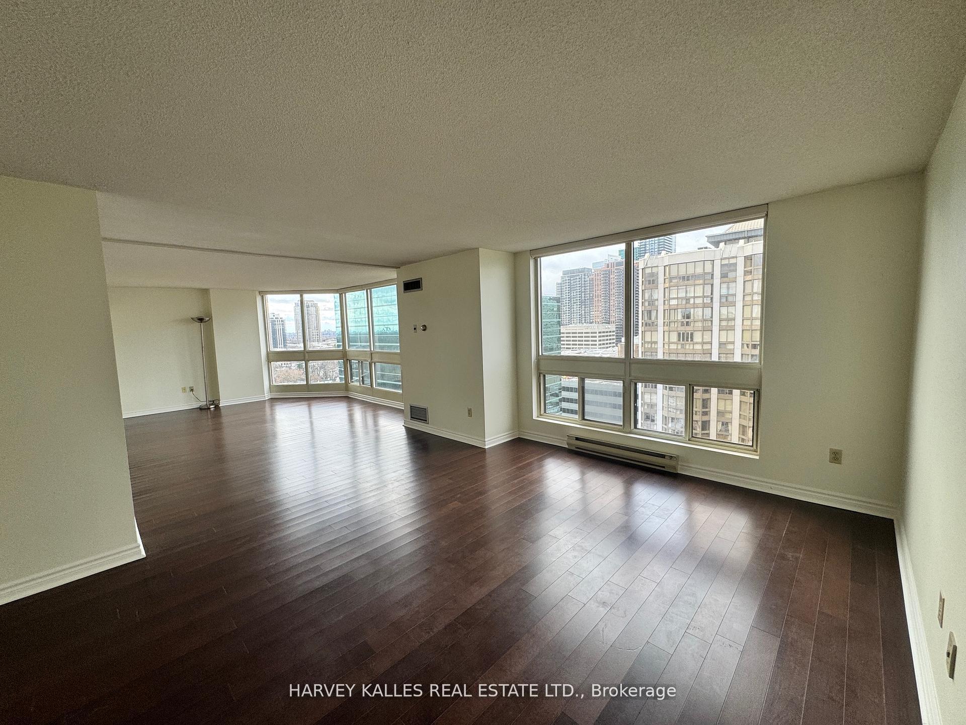 2 Bedrooms Condo at 5 Kenneth, Toronto For sale