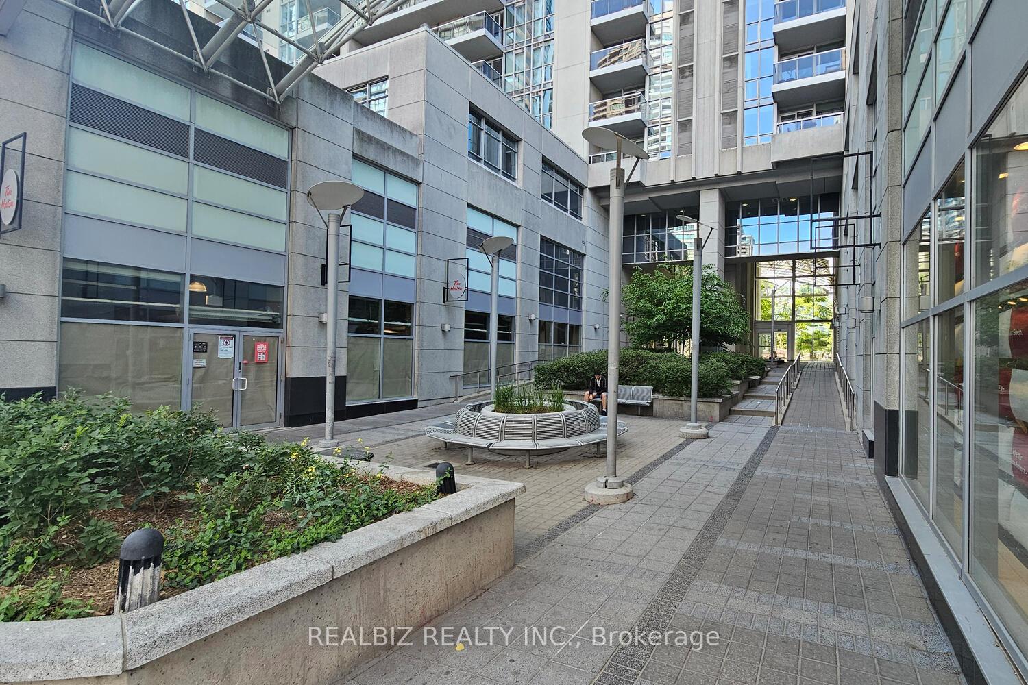 3 Bedrooms Condo at 4968 Yonge, Toronto For sale